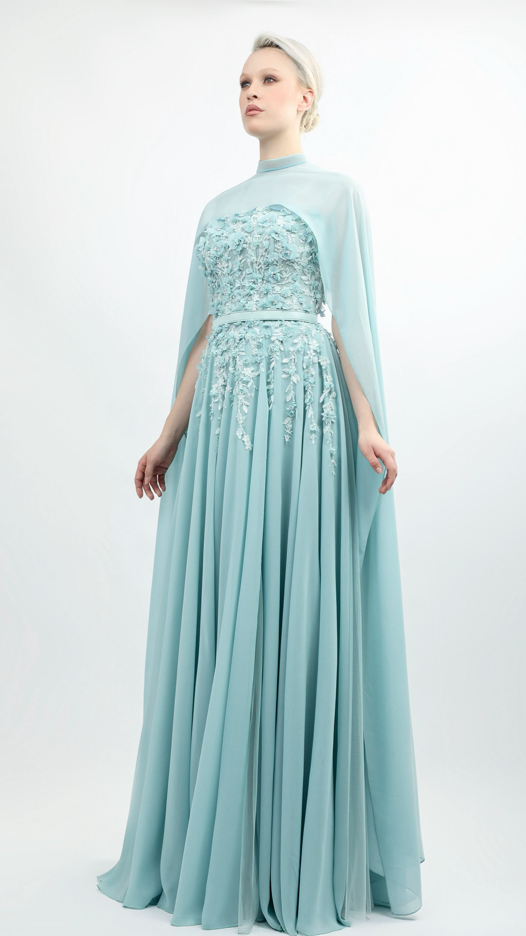 Mousseline flowy dress with cape and embroidery