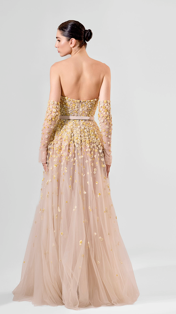 Sweetheart strapless embroidered tule dress with embroidered gloves |929